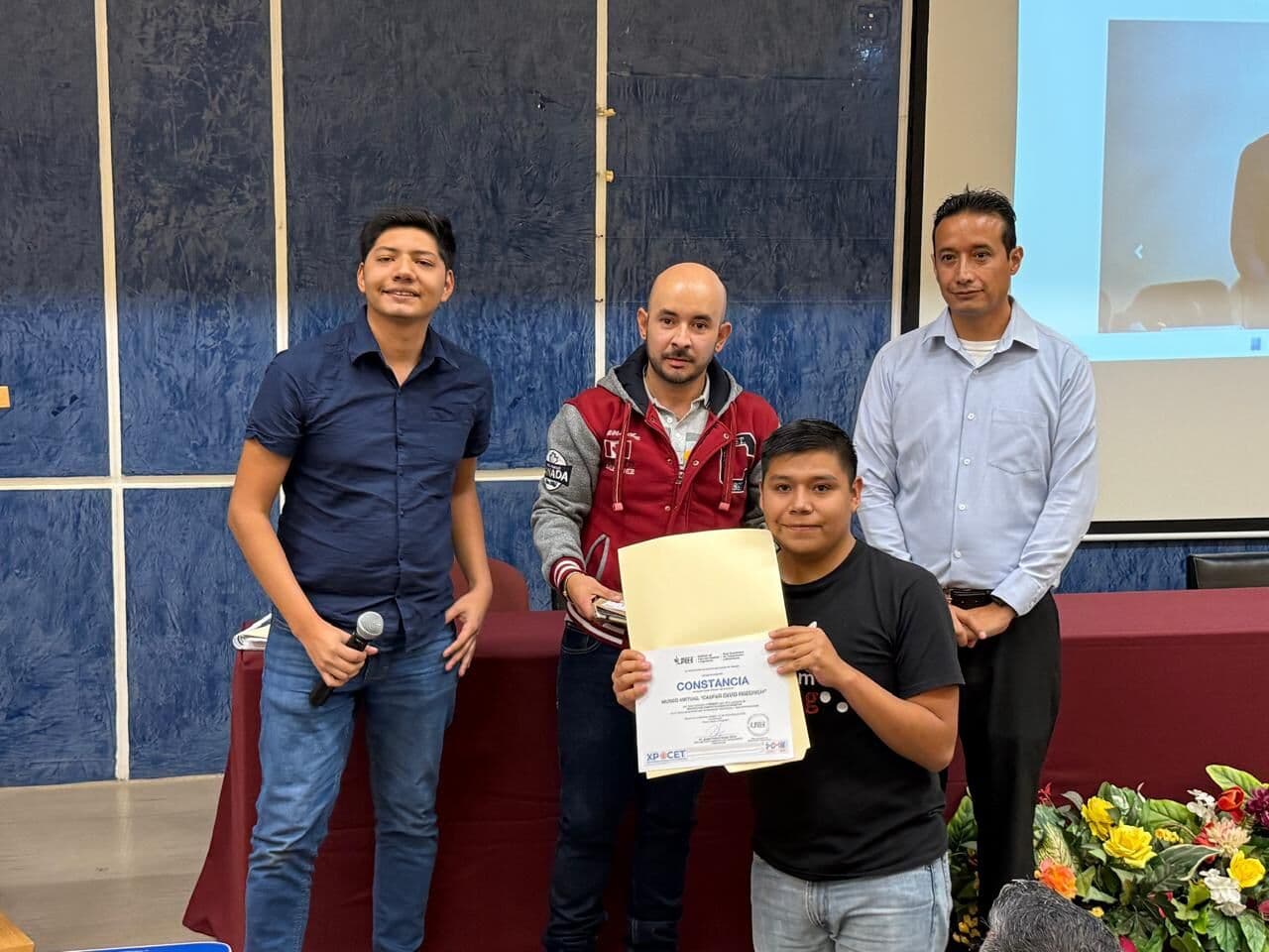 1st Place EXPOCET UAEH